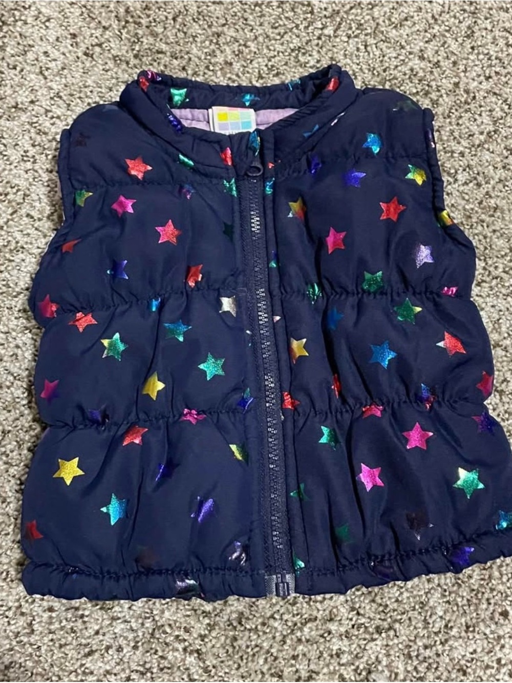 12M Girls’ Puffer Vest with Metallic Stars – Excellent Condition 🌈⭐